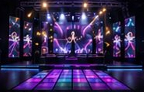 Estrutura Master DJ Pisqüila com pista de LED, painel de LED P3, som e iluminação para eventos em Minas Gerais