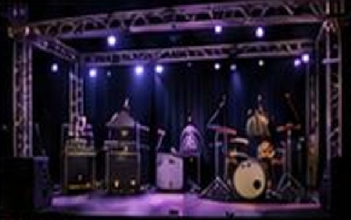 Locação de palco, som, iluminação, painel de LED P3 e estrutura para banda em Minas Gerais