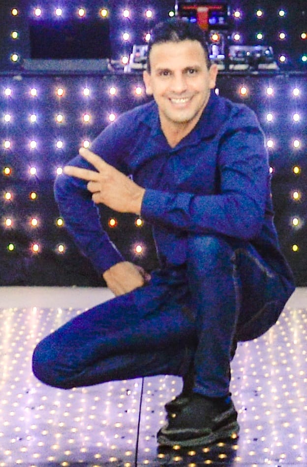 Dj Para festa de 15 anos casamentos assessoria e cerimonial banda formatura local para eventos buffet barman aniversario dj lavras